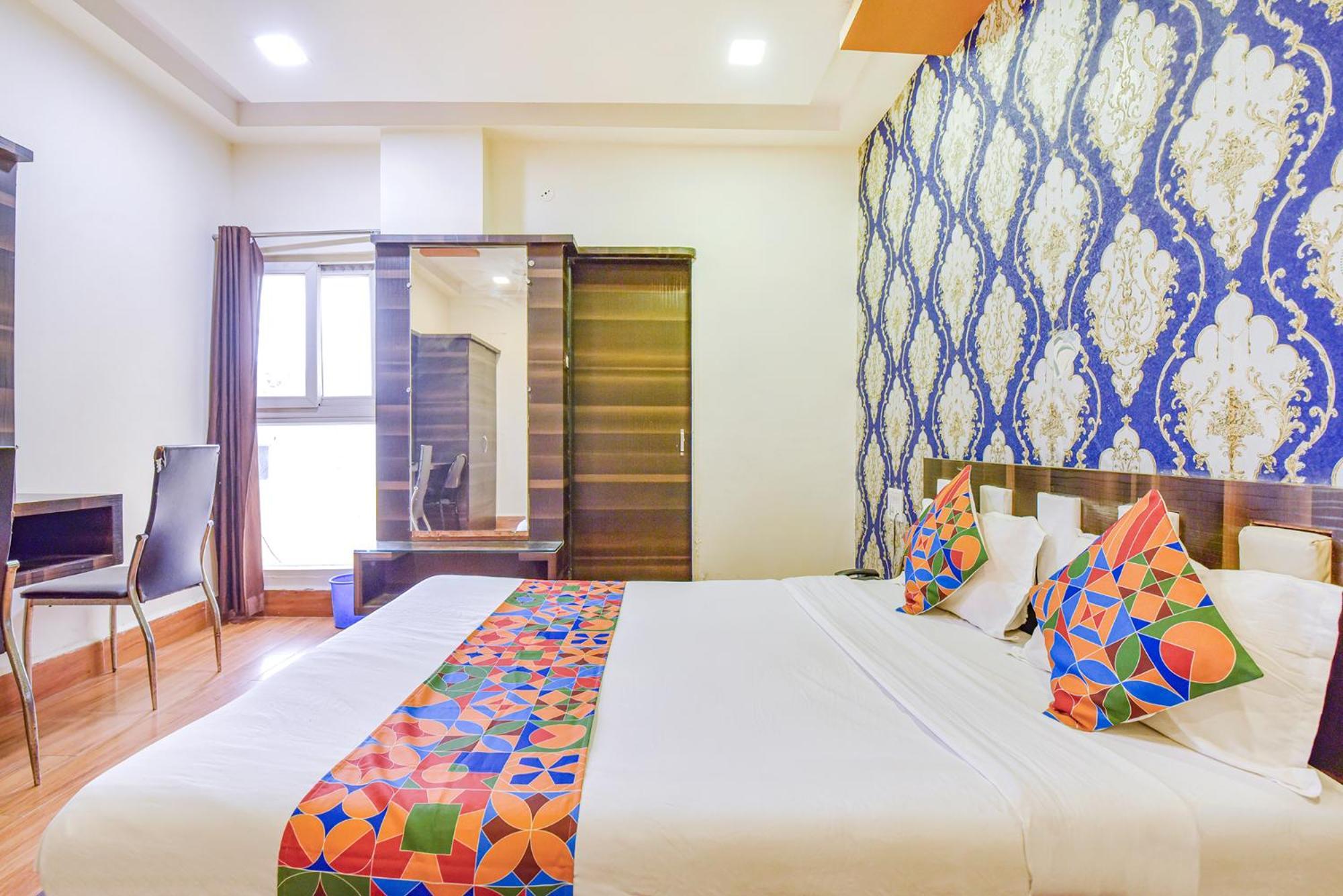 Homestay Fabexpress Shri Shyam Palace