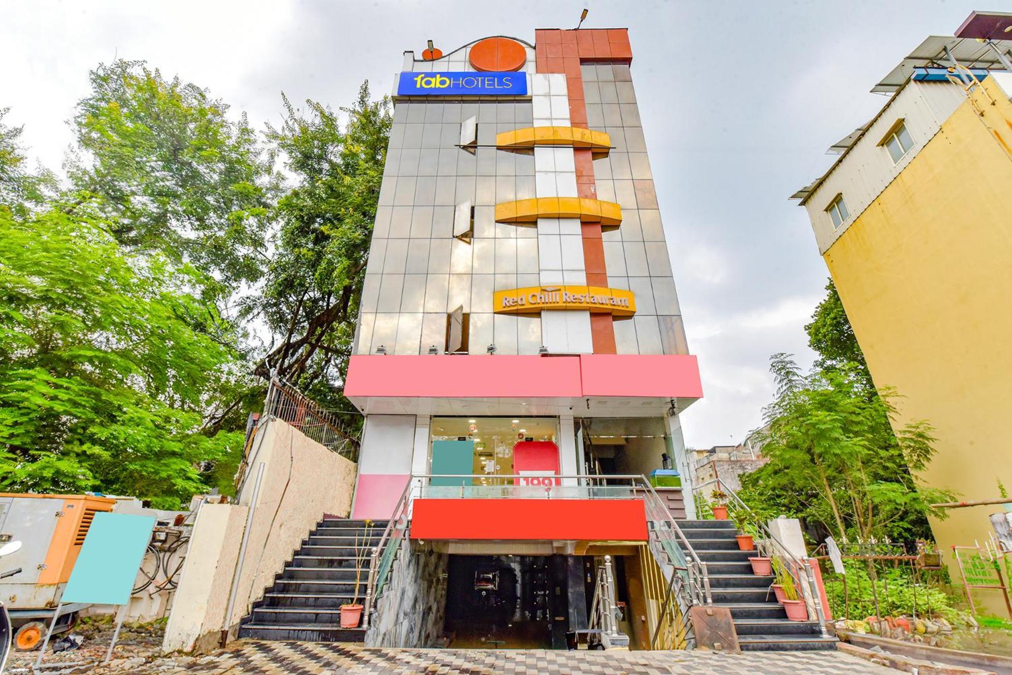 Homestay Fabexpress Shri Shyam Palace Ujjain